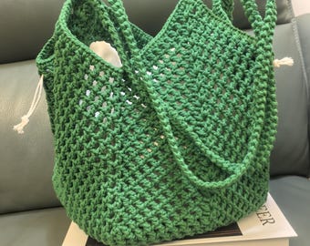 Handgemaakte groene gehaakte draagtas, gebreide schoudertas, boho zomertas, tas van zacht garen, casual alledaagse markttas, cadeau voor haar