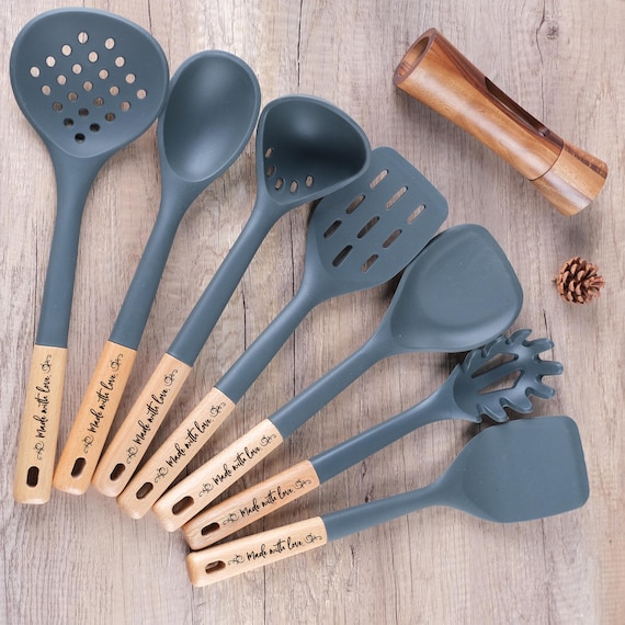 Personalisiertes Silikon-Küchenhelfer-Set – Individuell gravierter Pfannenwender, Schaumlöffel & Schöpfkelle, hitzebeständige Küchenutensilien als Geschenk
