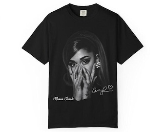 big print,concert tshirt,Aesthetic Portrait Graphic T-Shirt,Black and White Woman Face Tee,Vintage Inspired Streetwear,Minimalist Art Shirt,