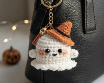 Crochet Ghost Keychain Pattern | Amigurumi Ghost Bag Charm | Halloween Crochet Patterns | Beginner Crochet Amigurumi Pattern PDF