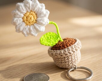 Mini Flower Crochet Pattern | Amigurumi Keychain Pattern | Cute Crochet Daisy Flower Pot | Beginner Crochet Patterns with Video Guide