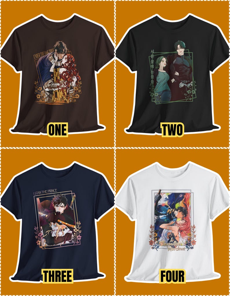 Puede incluir: Cuatro camisetas de manga corta en marr&oacute;n, negro, azul marino y blanco. Cada camiseta presenta un estampado gr&aacute;fico de estilo anime con texto, incluyendo 'UNDER THE OAK TREE', 'I STAN THE PRINCE' y 'A Stepmother's M&auml;rchen' con motivos florales.