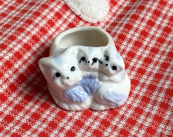 vintage miniature 3 kitties trinket holder, ceramic, sweet faced kitties, basket design, VERY SMALL, see measurements