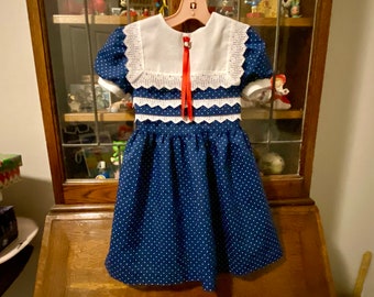 vintage girls dress, navy blue, swiss dot, 5T, 6T, bib collar with lace trim, pleated tucks, Sweet Treats