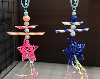 Shooting Star Chew Dangle – Rat Chew Toy, Hanging Enrichment, Pastel Star Cage Accessory