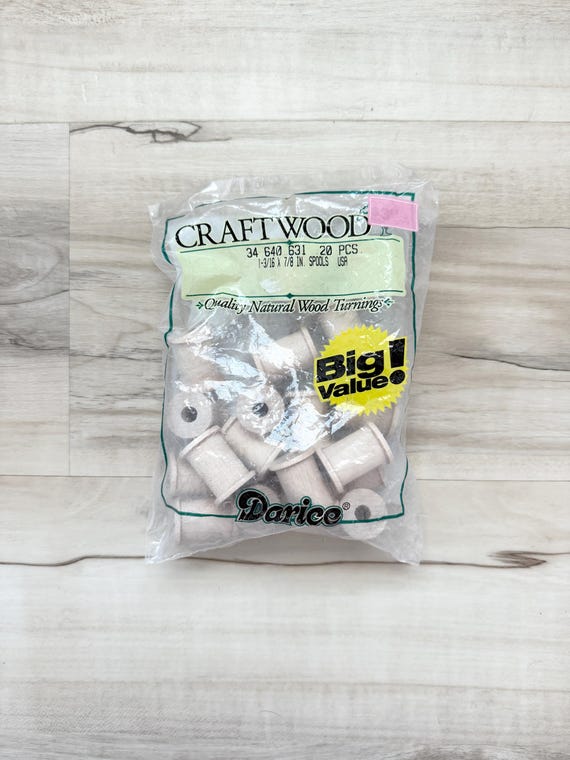 Miniature Wood Spools: Darice Craftwood Embellishments for Scrapbooking (20pc, 1.18x0.875")