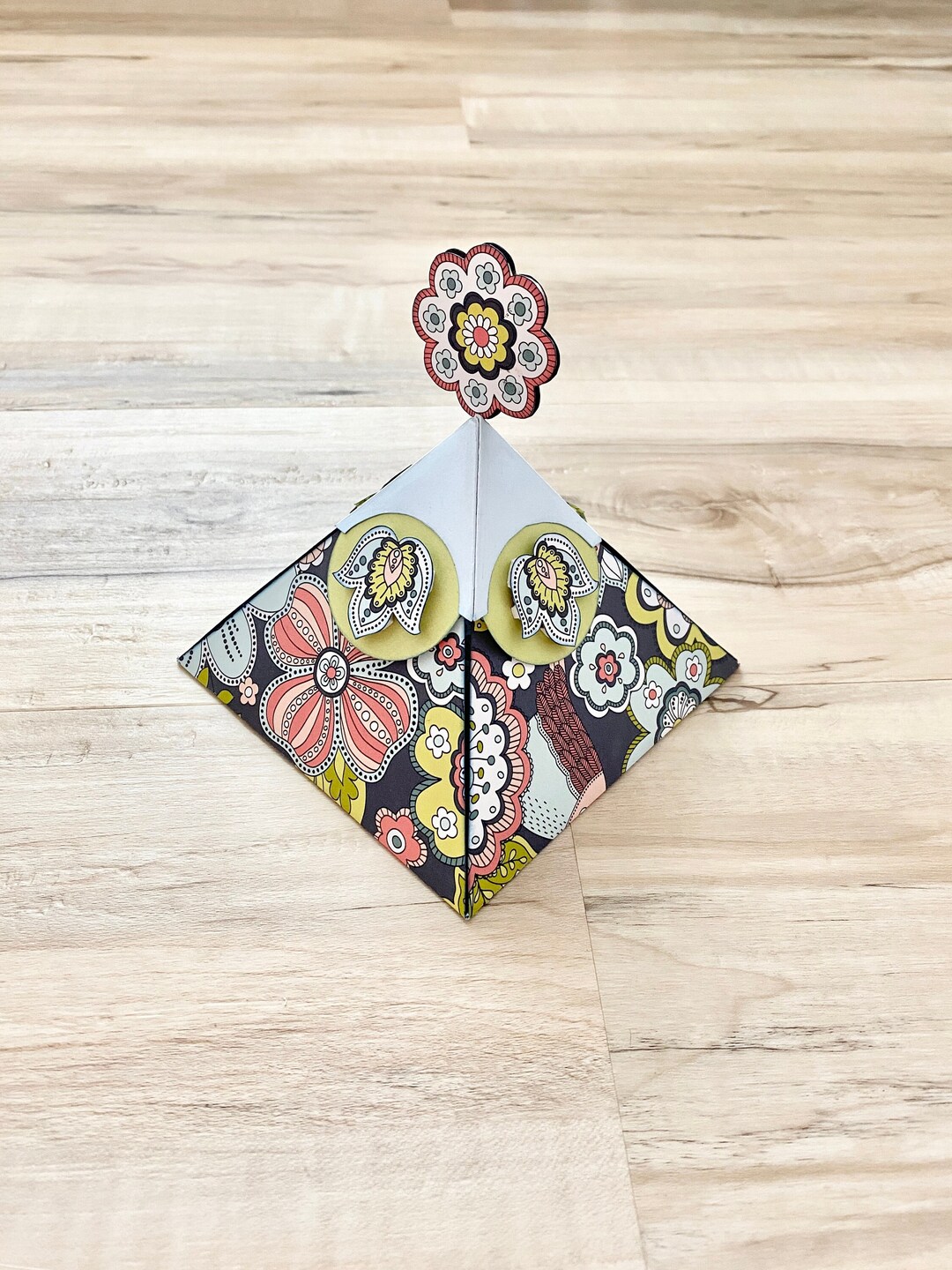 Exploding Box, Pyramid Shape, Dare2bartsy Floral, for Notes ...