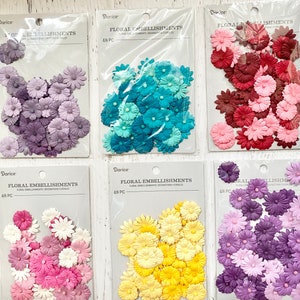 Darice Button Daisies, 48 pcs., Floral Ephemera, blooms, paper crafting, card making, embellishments, scrapbooking, mini album