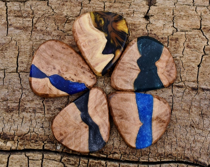 Handmade Mallee Burl and Resin Guitar Pick