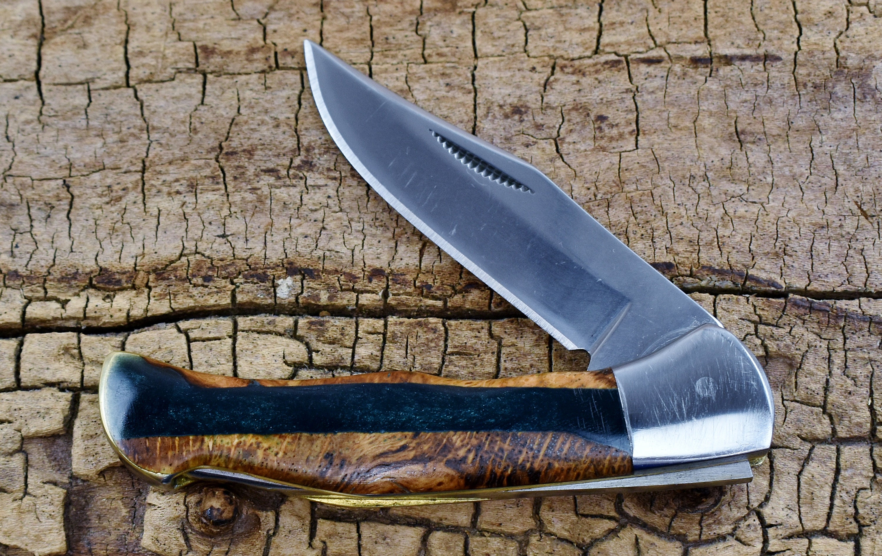 Pocket Knife with Wood Handle Emerald Green Resin and Black Oak Burl Wooden Handle Wood