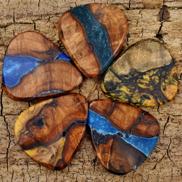 Resin Wood Guitar Pick - Handmade Resin and Silver Maple Burl Wood Guitar Pick - Pick Your Pick - Wood Guitar Pick - 1 Guitar Pick