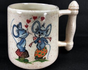Vintage Mouse Mice Mushroom Hearts Ceramic Coffee Mug Cup Romance Valentine Day