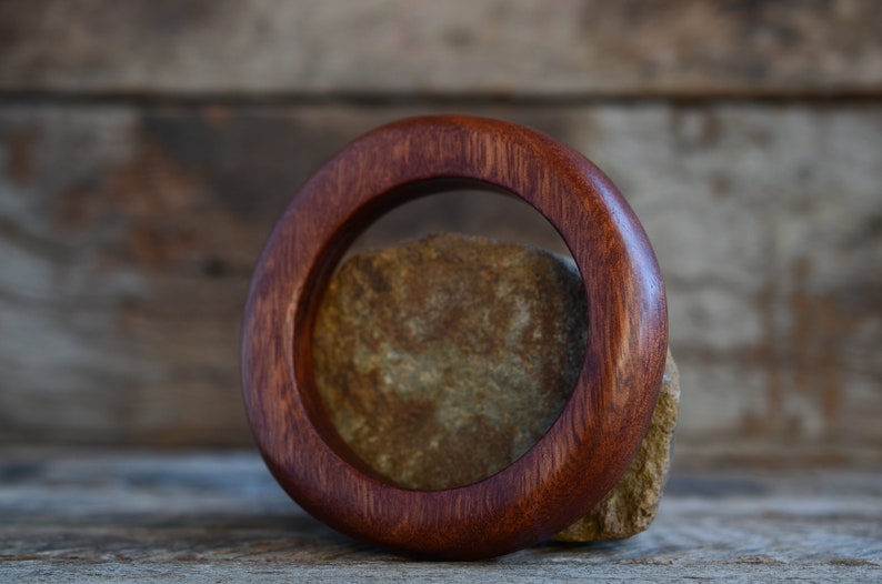 Medium sized wooden eucalyptus bangle sculptural western australia red tingle image 5