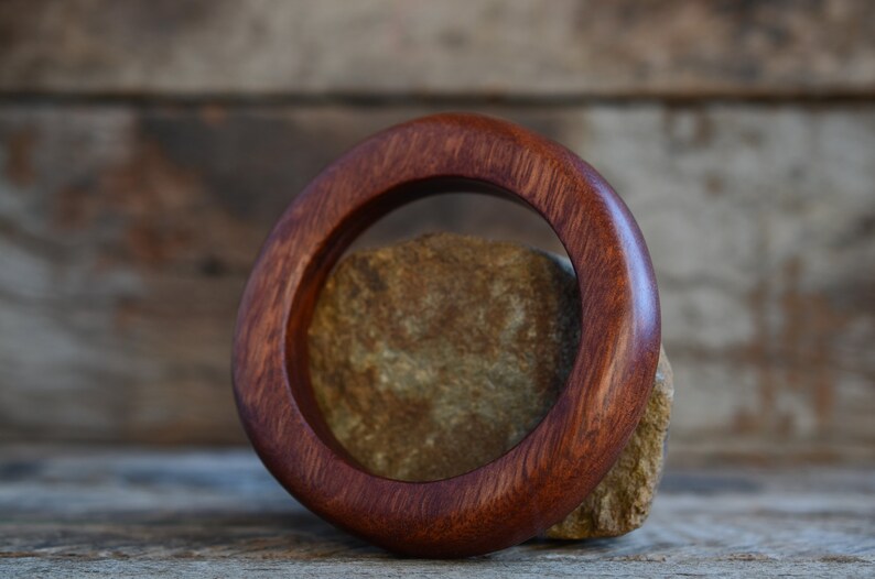 Medium sized wooden eucalyptus bangle sculptural western australia red tingle image 1