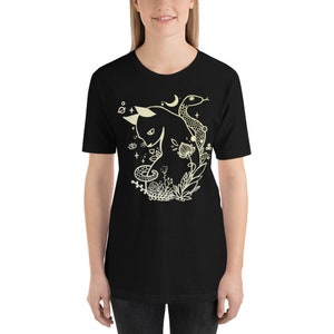 Cat And Snake Art T-Shirt, Graphic Tee, Tattoo Style Line Art image 5