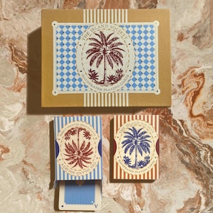 Caja de regalo para naipes • Acabado de lino de lujo, caja con detalles en lámina de oro • Regalo de cumpleaños para ella