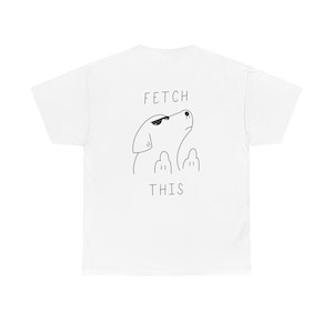 Koszulka „Przynieś tego psa” | Pies w okularach przeciwsłonecznych, z łapami na środkowym palcu i akcentem baseballowym