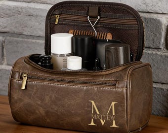 Custom Leather Dopp Kit with Name or Initials Men’s Toiletry Bag Groomsmen Gift Idea Personalized Travel Bag for Him Wedding Travel Bag
