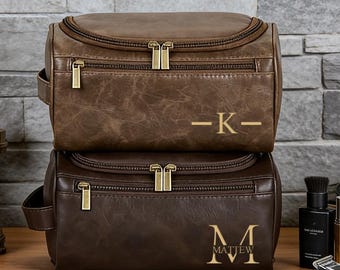 Personalized Leather Toiletry Bag for Men | Custom Name Dopp Kit | Engraved Groomsmen Gift | Travel Organizer | Father’s Day Gift Mens Gift