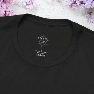 In My Solo Era T-shirt | Unisex minimalistisk musiktröja, oberoende artisttröja, estetiskt citat-topp, ingen ackompanjemangsgåva bild 10
