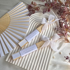 Benutzerdefinierte Handfächer, Massenhochzeits-Gastgeschenke, Hochzeitsbevorzugungsfächer, Hochzeitsgastgeschenke, Brautparty-Gastgeschenke, Handfächerfaltung, Sommerfächer