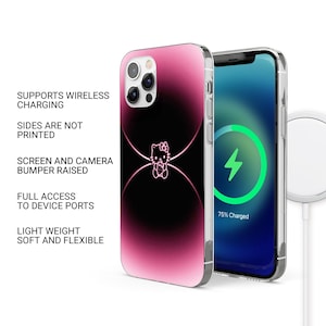 Op de afbeelding: Een roze en zwarte telefoonhoes met een Hello Kitty-ontwerp. De hoes heeft een gradi&euml;nteffect, dat overloopt van roze naar zwart. Het telefoonscherm toont een oplaadsymbool. De hoes ondersteunt draadloos opladen.