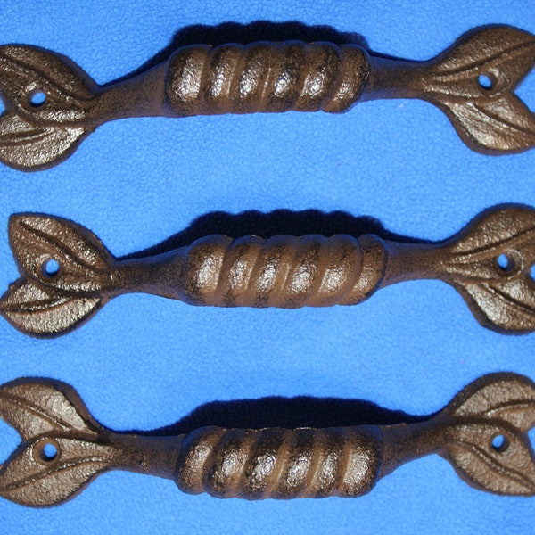 HANDLES, PULLS / New Item !!! / Corded Rope And Leafy Design /  Cabinet Handles / Country Decor / Nautical Decor / Craft Supply /  HW-34