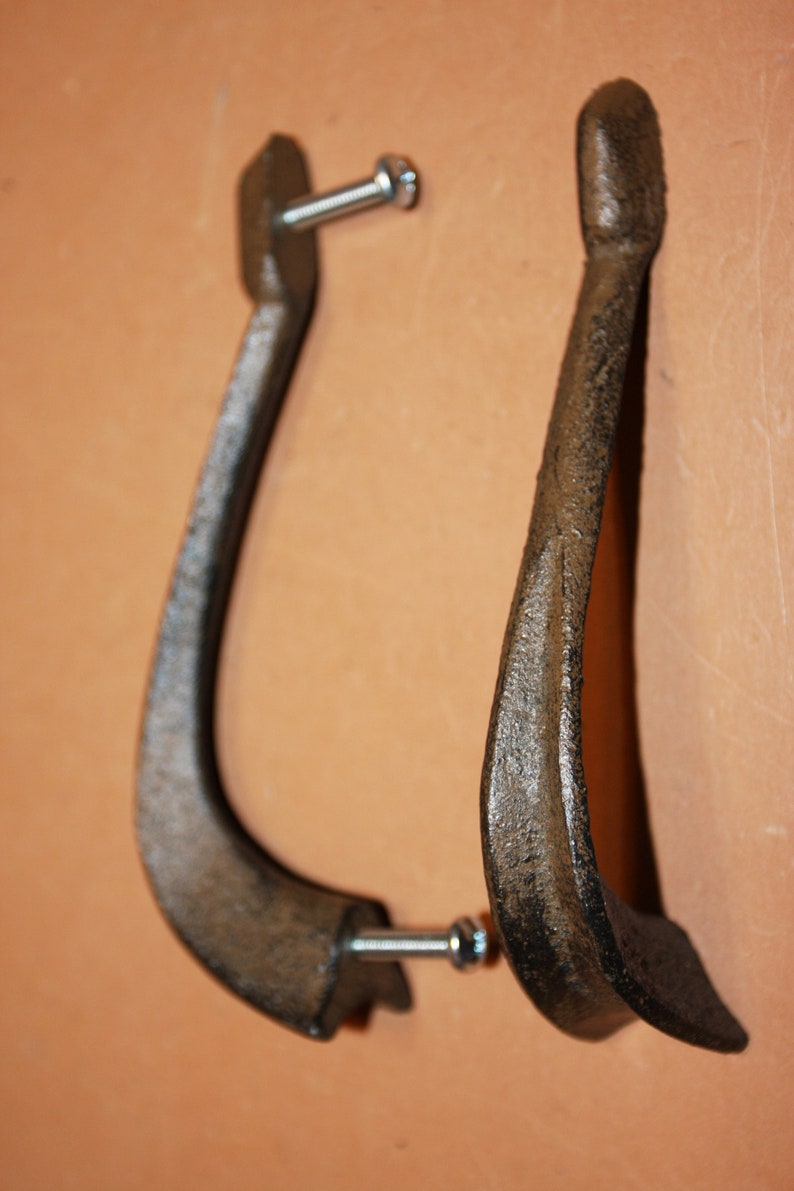 free shipping Contoured door handles with claen lines will work with different decors our composure handle # HW-71