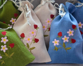 Linen lavender bag with strawberry embroidery, Gift bag, Pouch with laces, Home fragrance sachet