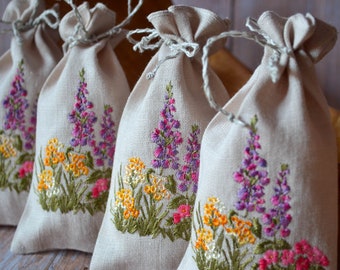 Milky white linen lavender bag with field flowers embroidery, Gift bag, Pouch with laces, Home fragrance sachet