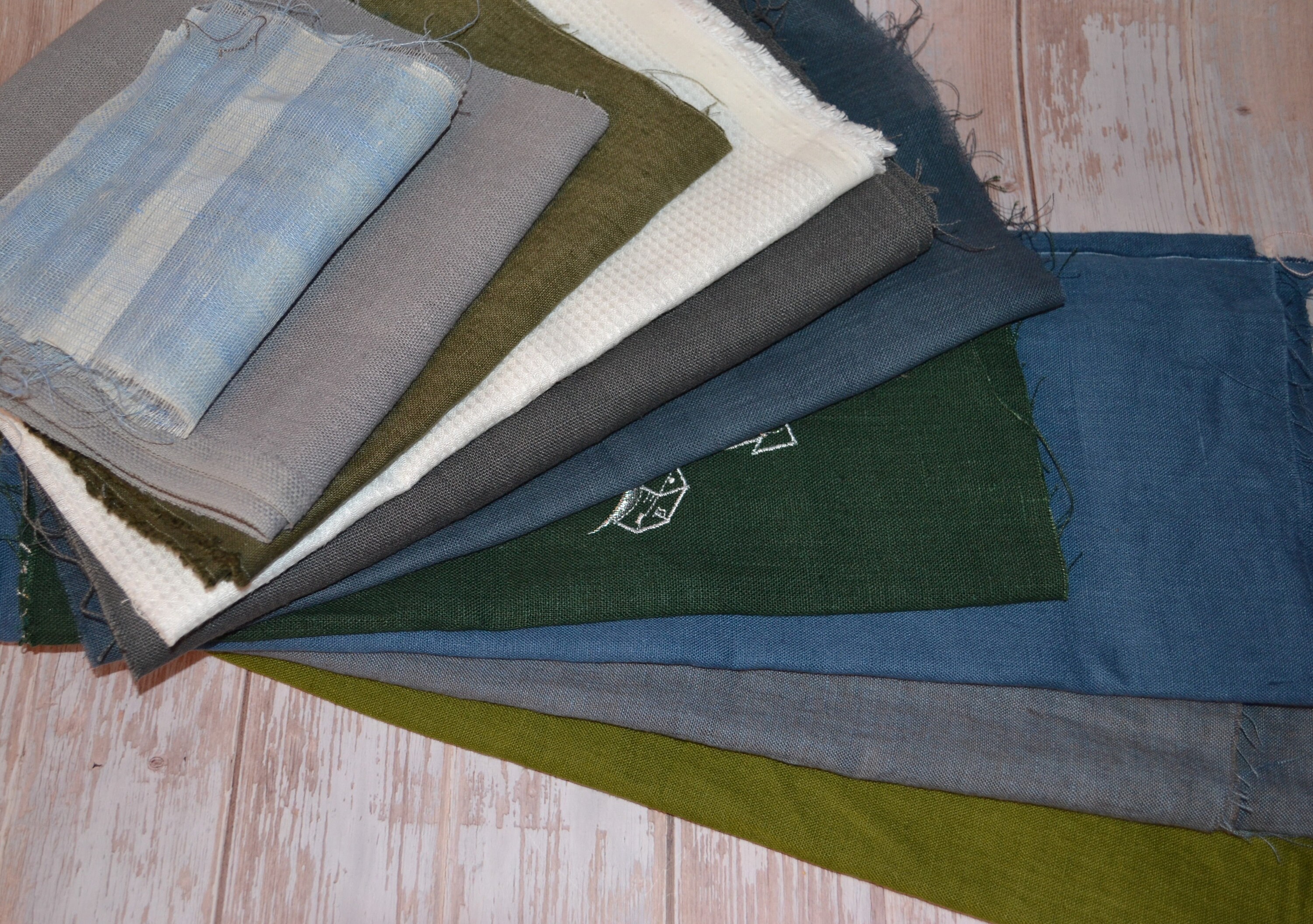 Linen Fabric Scraps Bundle With Lace Colorful Linen Supply Etsy