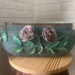 Jardinière / Cachepot de cerámica floral estilo mayólica vintage