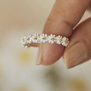 Anillo Daisy ajustable, anillo de flor color plata, regalo para mujer
