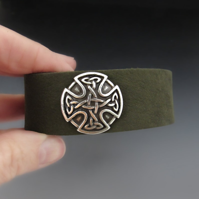 Men/'s Celtic Cross Leather Cuff Silver Cross Bracelet Celtic Knot Infinity Bracelet Leather Cross Bracelet