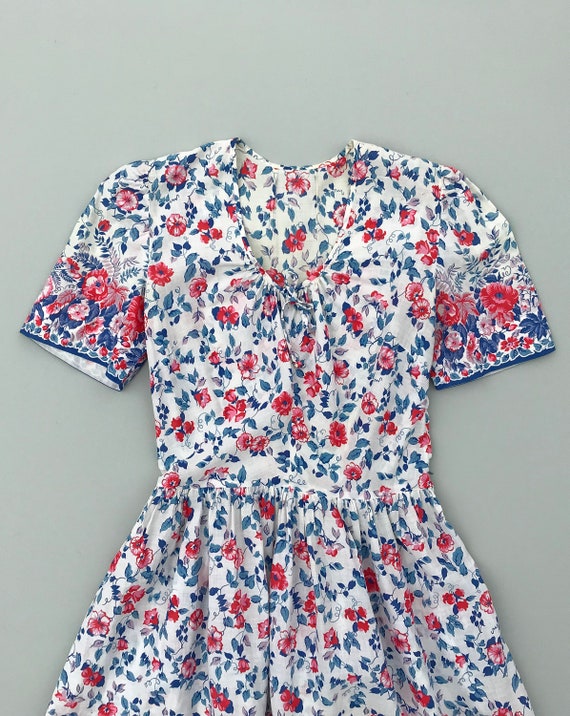 1940s Austrian cotton dress . vintage 40s fresh wh