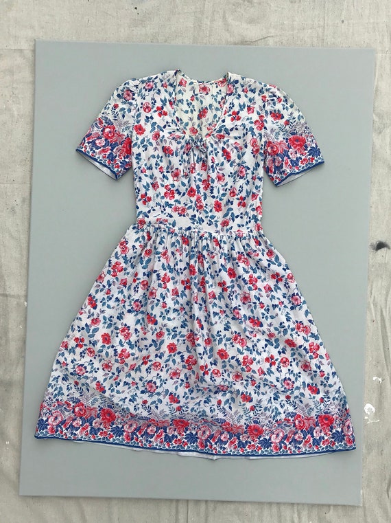 1940s Austrian cotton dress . vintage 40s fresh wh