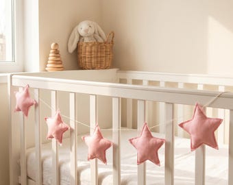 Zachte pastelkleurige sterrenslinger voor kinderkamerinrichting, 5-sterren vlaggenlijn voor wieg of speelkamer, kinderkamermuurdecoratie van 1,5 m