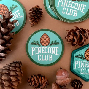 Autocollant Pinecone Club 2,25 pouces