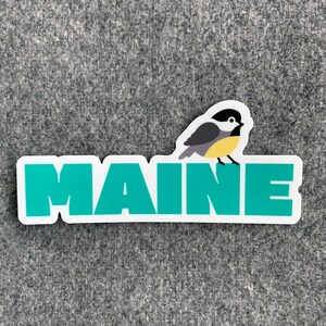 Autocollant vinyle MAINE Chickadee (4 pouces)