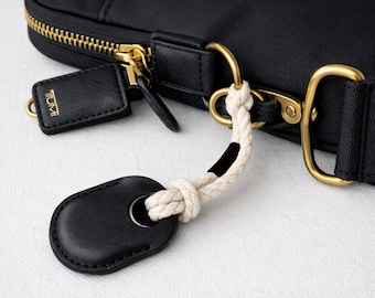 Premium plantaardig gelooid lederen smarttag-etui, handgemaakte smarttag-houder, gepersonaliseerde luxe sleutelhanger