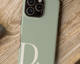 Funda personalizada para teléfono con monograma: Funda con inicial en verde salvia para iPhone y Samsung – Estilo moderno