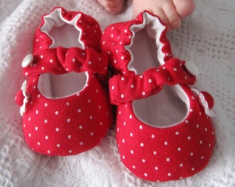 Mary Jane Shoes in 7 sizes | Fabric Baby Shoes Sewing Pattern | Printable Pdf File Toddler Slippers | Easy to Sew Soft Baby Shoe Tutorial