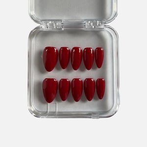 Unhas Postiças Vermelhas Cereja | Unhas Artificiais com Cola Formato Amêndoa, Caixão, Estilete e Quadrado | Gel Brilhante | Longa Duração e Reutilizáveis | Unhas Postiças Feitas à Mão