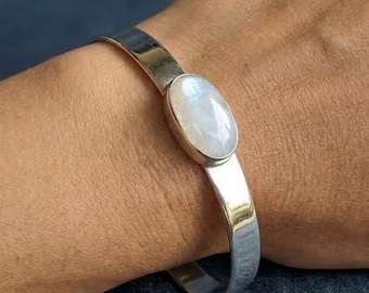 Bracciale in pietra di luna e argento sterling 925