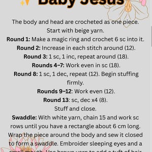 Op de afbeelding: Een haakpatroon voor een Baby Jezus pop. De tekst bevat instructies voor het haken van het lichaam, het hoofd en de wikkel, met behulp van beige en wit garen. Het patroon beschrijft rondes, vermeerderingen, verminderingen en vulling.