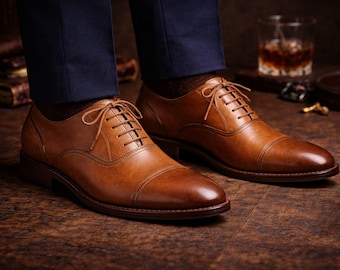 Zapatos Oxford de vestir para hombre en piel color camel / Clásicos con puntera reforzada, formales, para negocios o bodas.