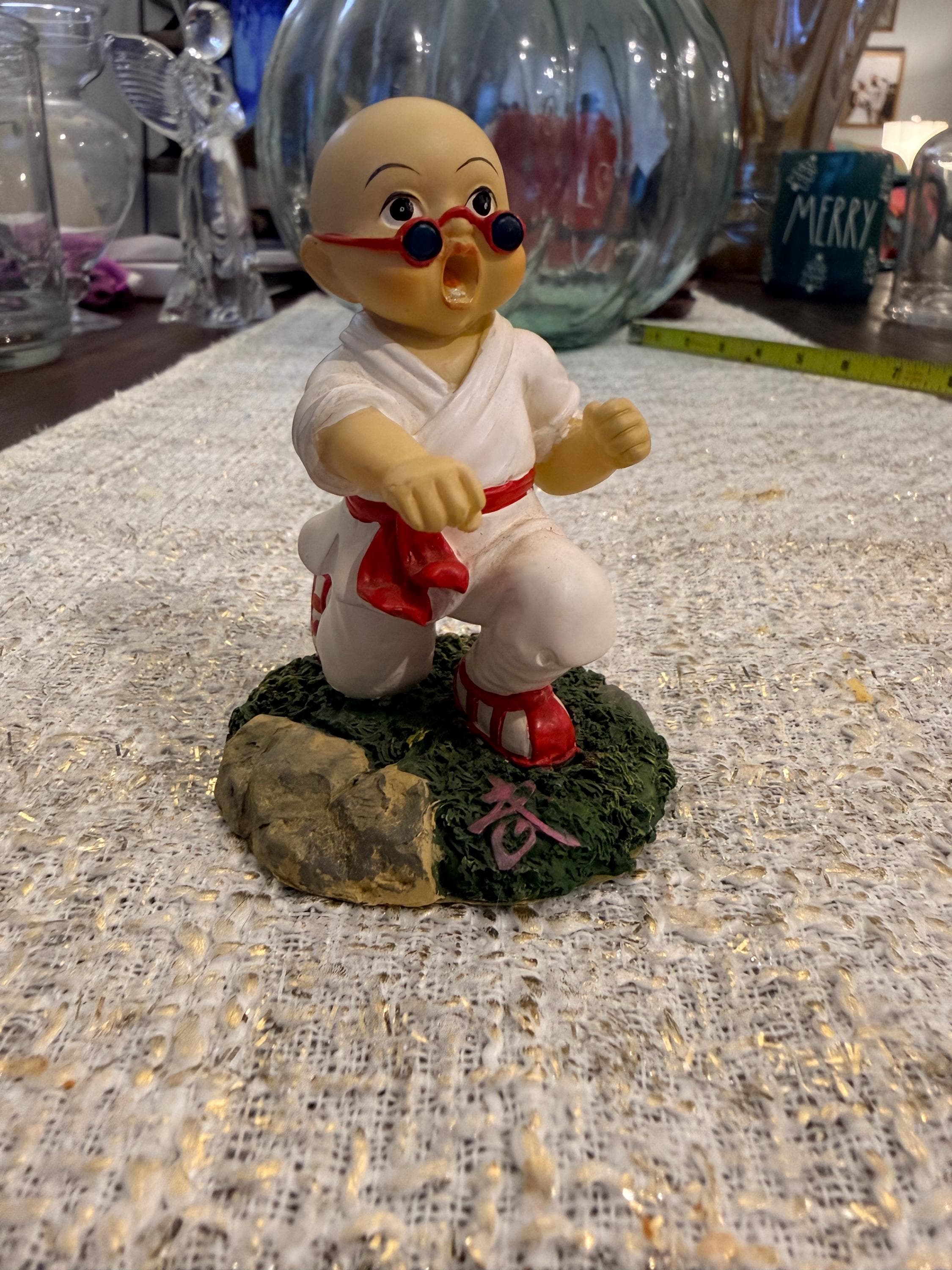 Shaolin Monk Figurines : Martial Arts, The UK's Largest Online Martial Arts Superstore | Est 1995