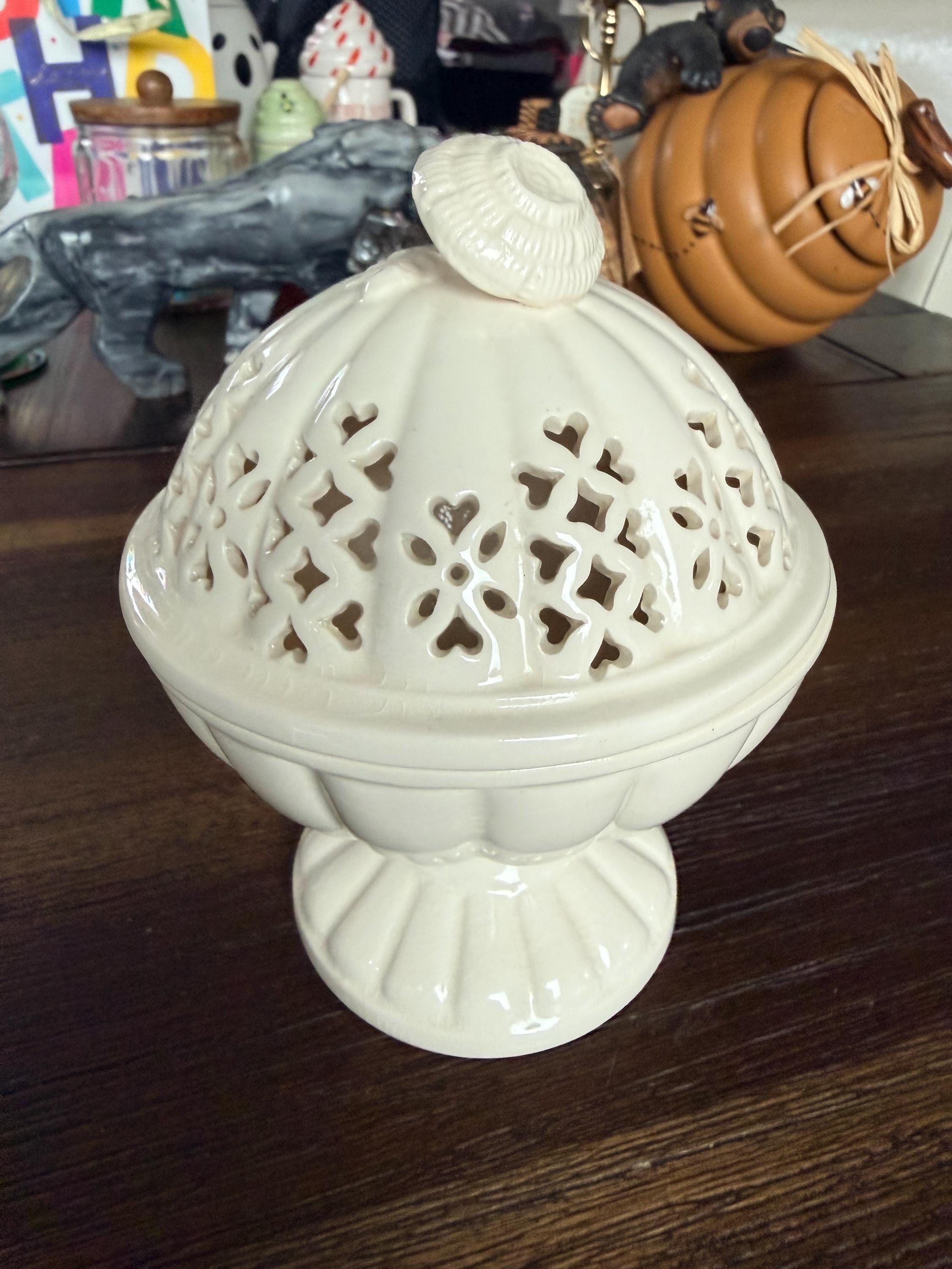 Royal creamware - Etsy 日本