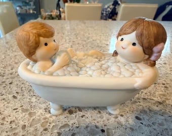 Vintage Enesco Country Cousins “Polly and Sarah” Figurine made in 1986