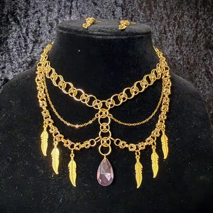 Feathered Empress Chainmail Choker Pendant Necklace